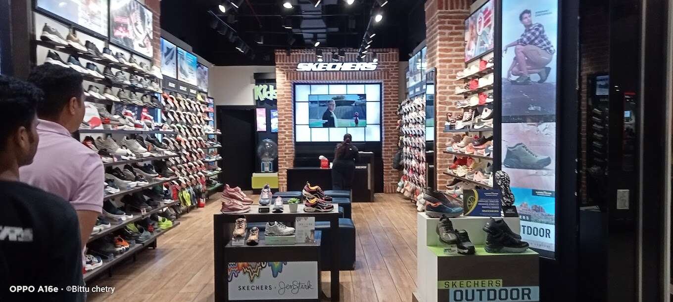 Skechers
